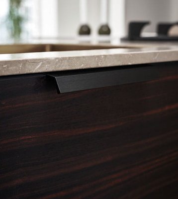 Ручка мебельная Edge Bench 160 Алюминий черный