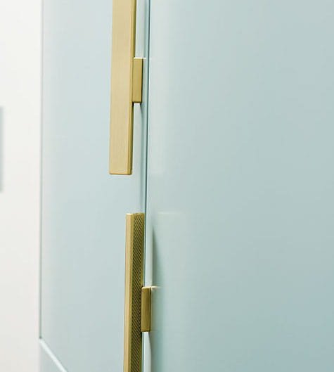 544860032-33--Uchwyt-meblowy-podłużny-Hammer-32-Metalowy-Złoty-Szczotkowany-Furnipart-Skandynawskie-Uchwyty_4