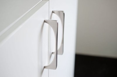 Удлиненная мебельная ручка Bridge 128 Нержавеющая сталь полированная