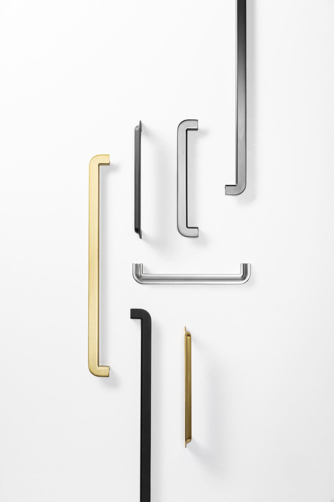 0480160Z28--Uchwyt-meblowy-podłużny-Nice-160-Złoty-Szczotkowany-Viefe-Skandynawskie-Uchwyty_3