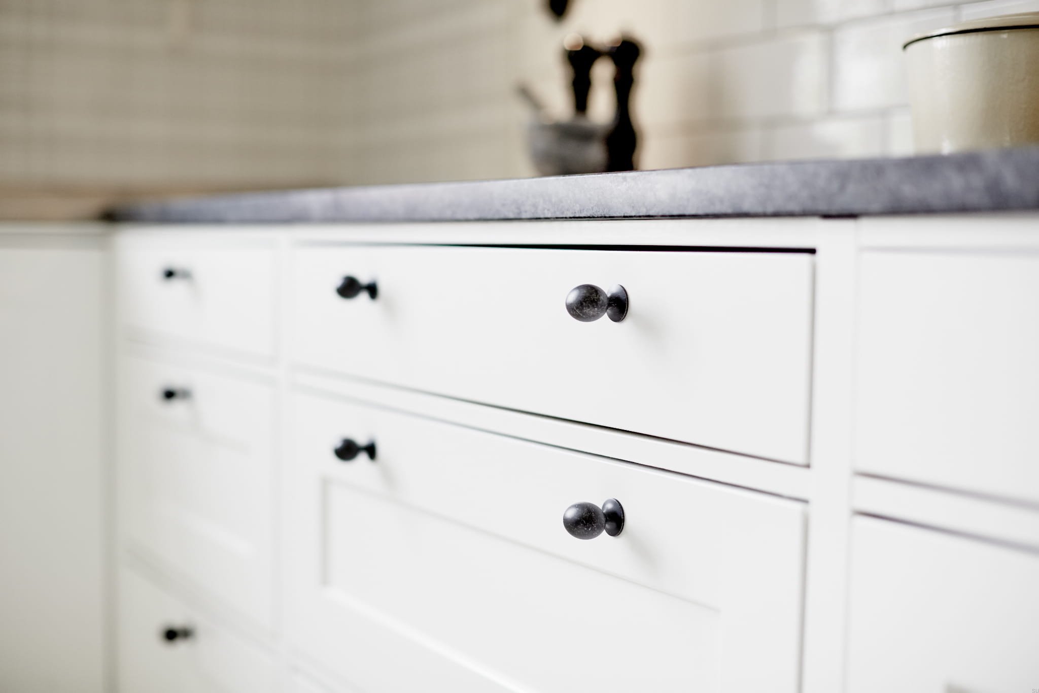 100142--Gałka-meblowa-Victor-Cyna-Habo-Skandynawskie-Uchwyty_5