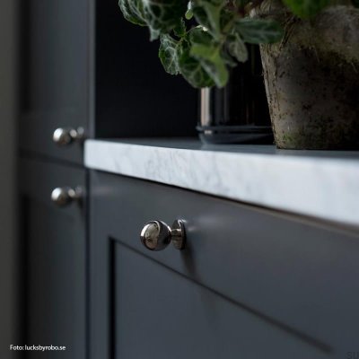 Мебельная ручка Solliden из латуни с никелевым покрытием