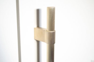 Продолговатая мебельная ручка Line Big 592. Латунь, Матовая, Неокрашенная