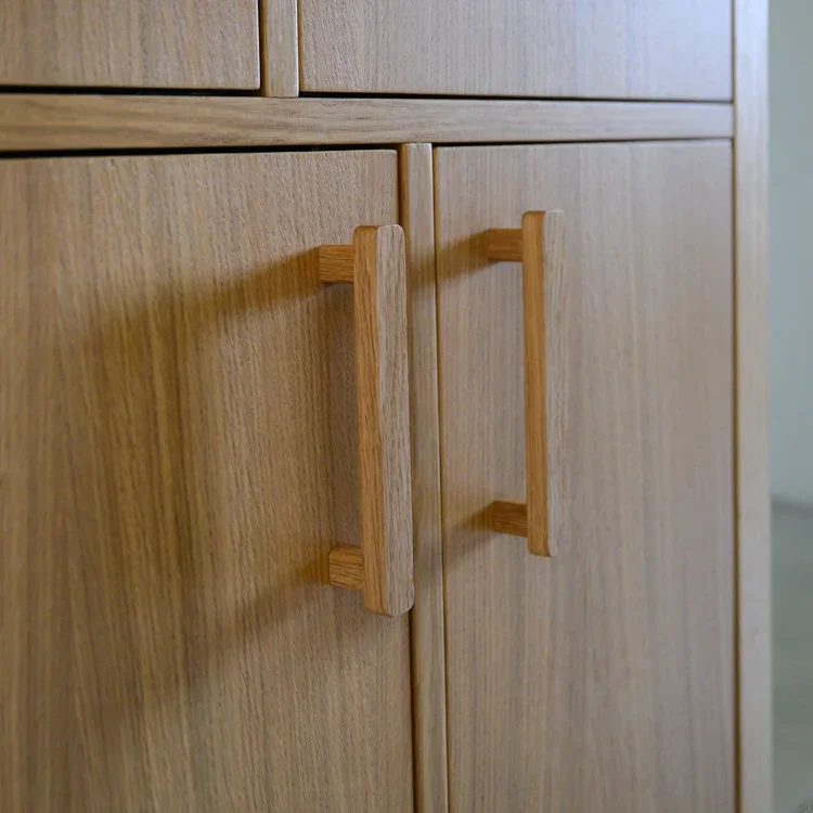 Uchwyty i galki do mebli JUST ONE - DOT Manufacture  - drewniane uchwyty (4).webp