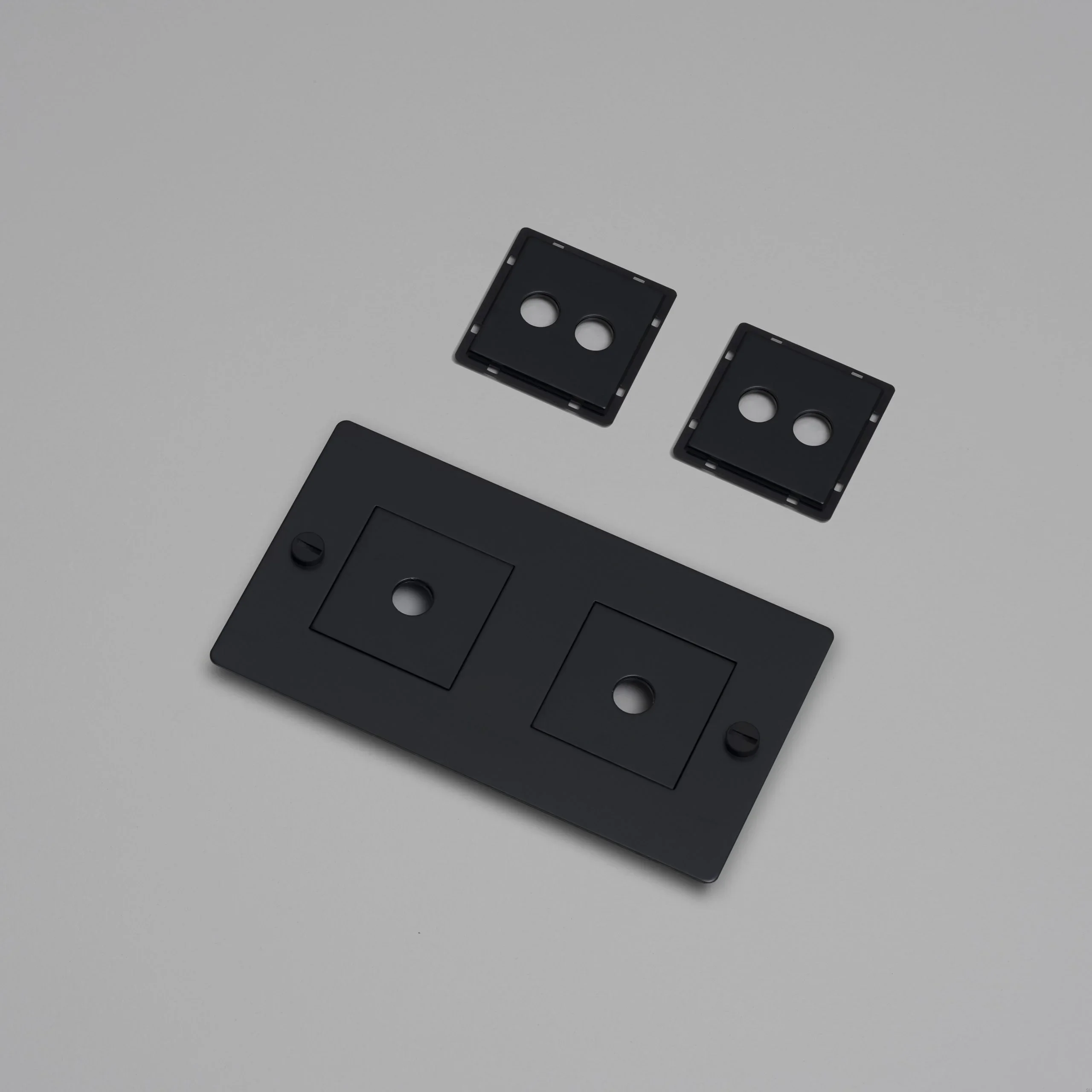 EU_ELECTRICITY_2G_Wall_Plate_Infill_Black_Web-scaled.webp