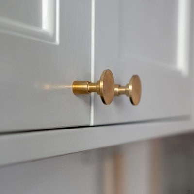 Юбилейная Мебельная Ручка Латунь Неокрашенная