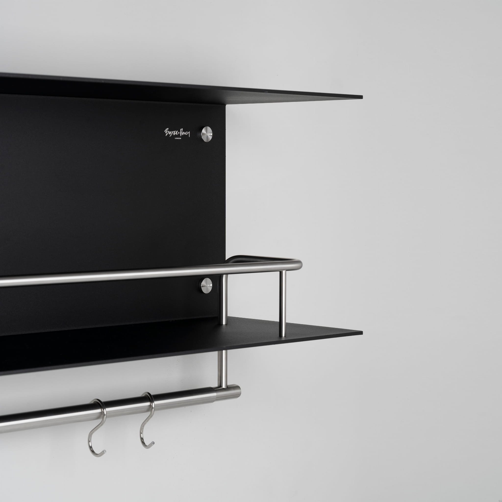 BP_Hanger_Black_Steel_Web_Square_03.jpg