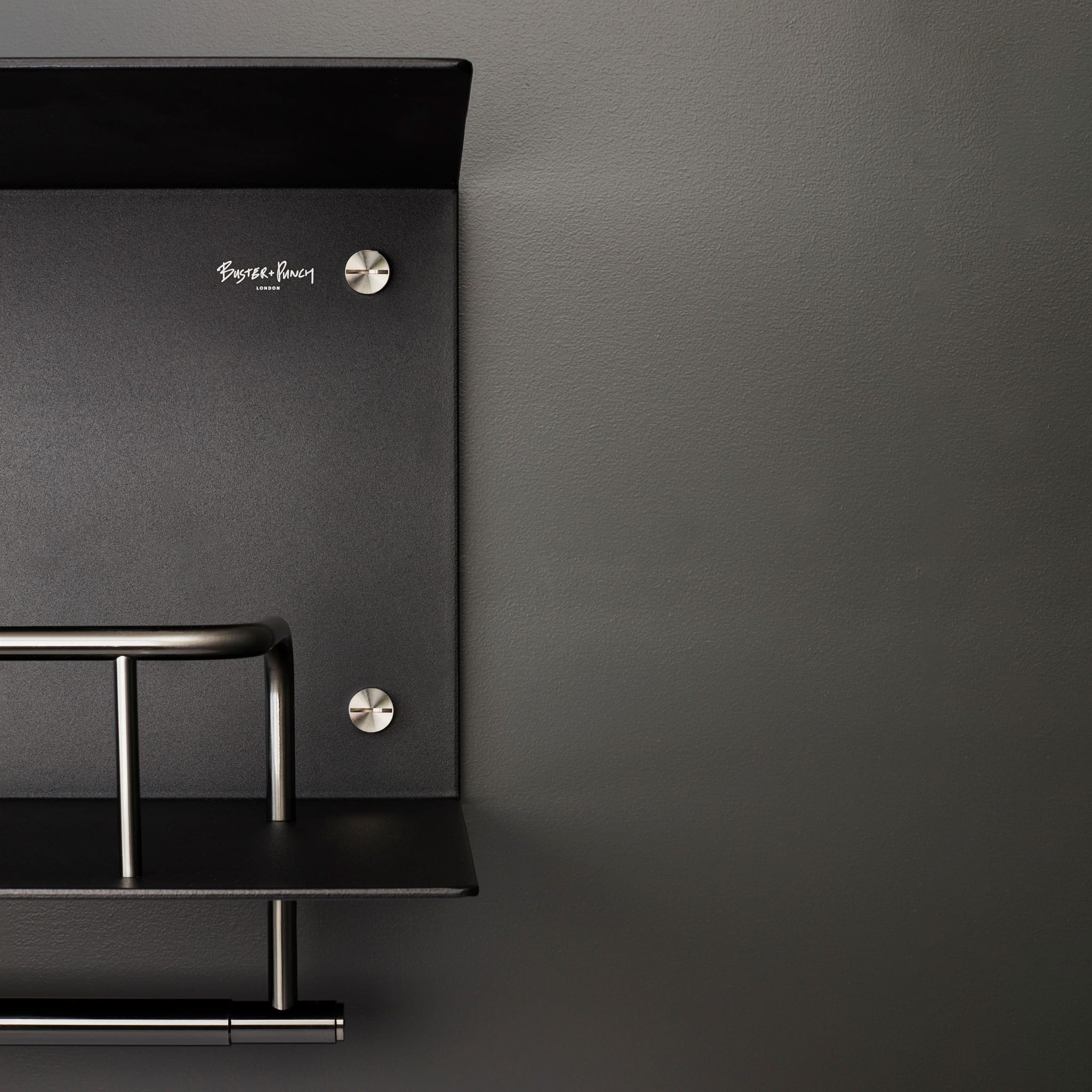 BP_Kitchen_Shelf_Hanger_Black_Gun_Metal_LC_21_Web.jpg