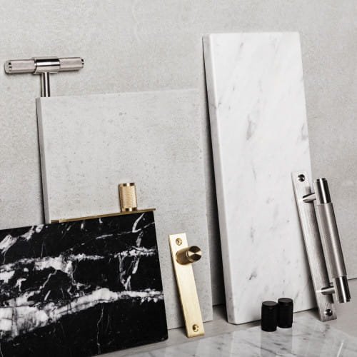 Zdjęcie porównujące produkty od Buster&Punch.