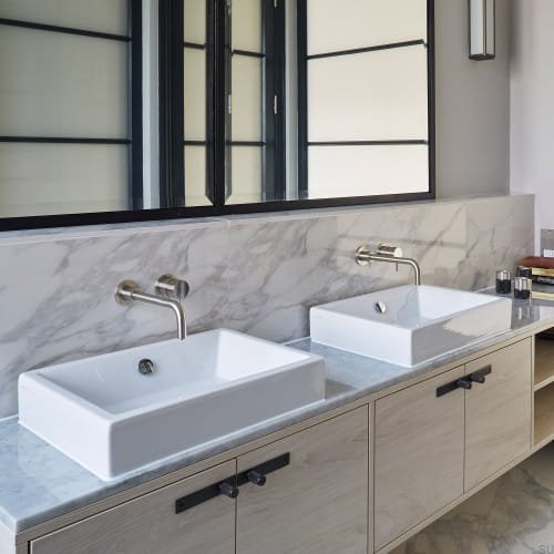 Zdjęcie przedstawiające zestawienie produktów od Buster&Punch