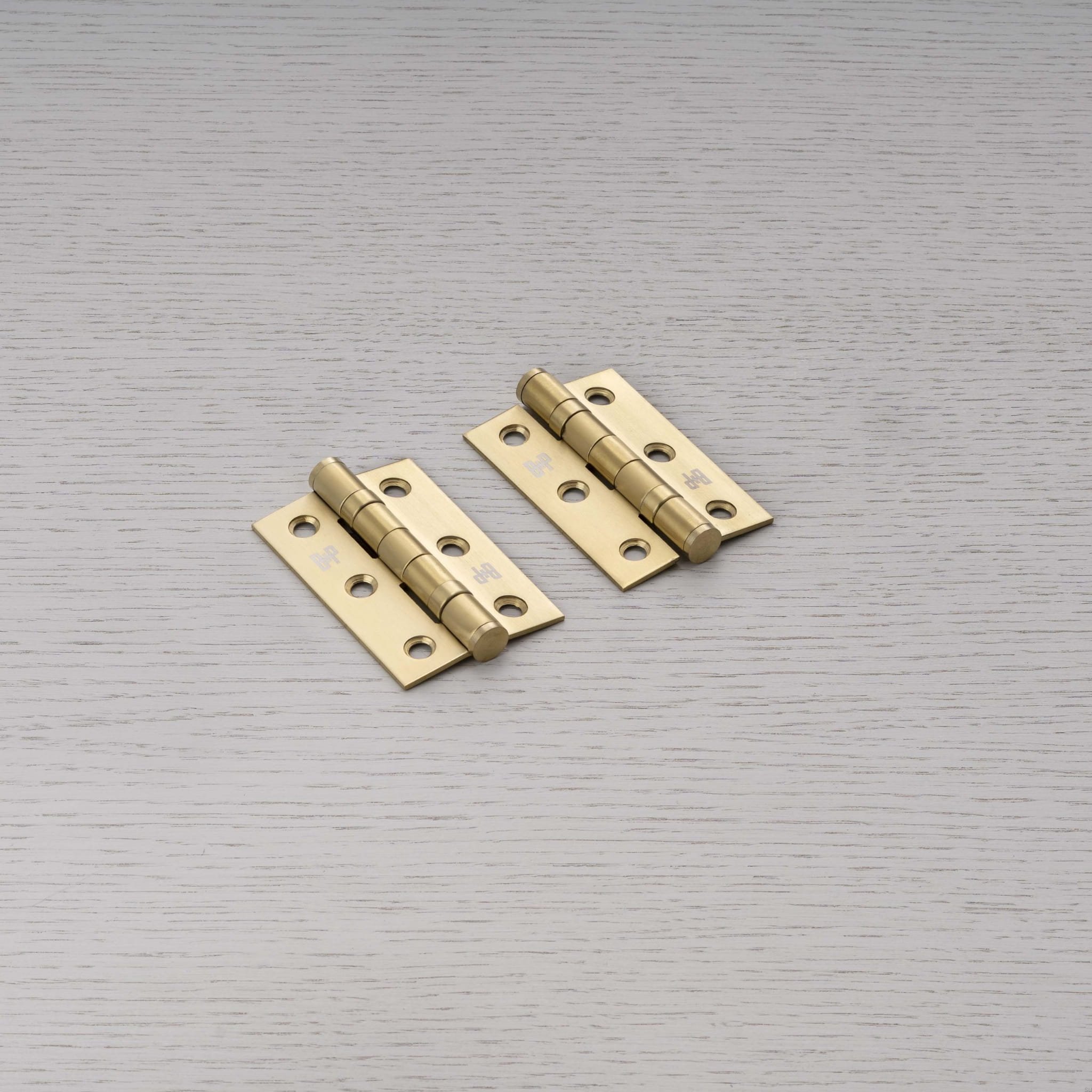 Hinge_76x51x2mm_Brass_Pair_Main_1_Web-scaled.jpg