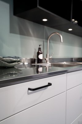 Ручка мебельная удлиненная Grace 160 Metal Black Matt