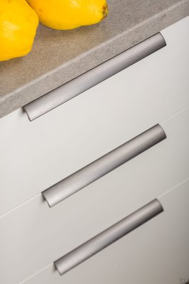 Ручка для мебели Ona 256 Edge, алюминий, анодированный серебром