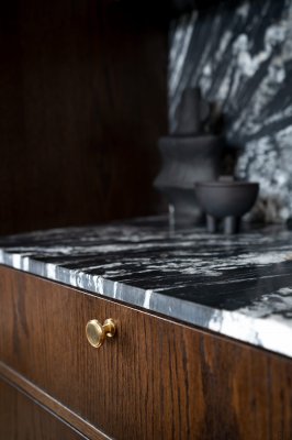 Ручка мебельная Uno Brass