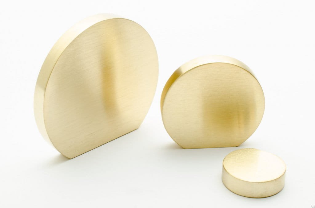 Gałki meblowe Globe mosiężne szczotkowane