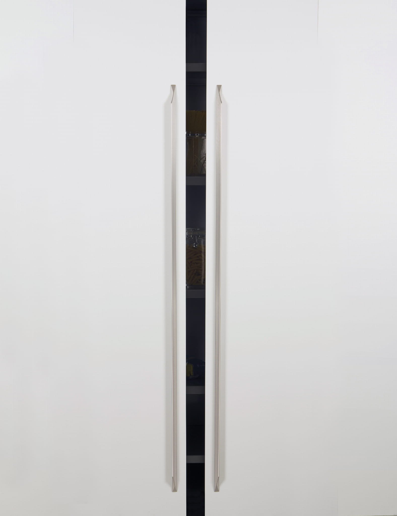 0322600L24--Uchwyt-meblowy-podłużny-Cutt-320-480-Aluminiowy-Srebrny-Szczotkowany-Viefe-Skandynawskie-Uchwyty_4