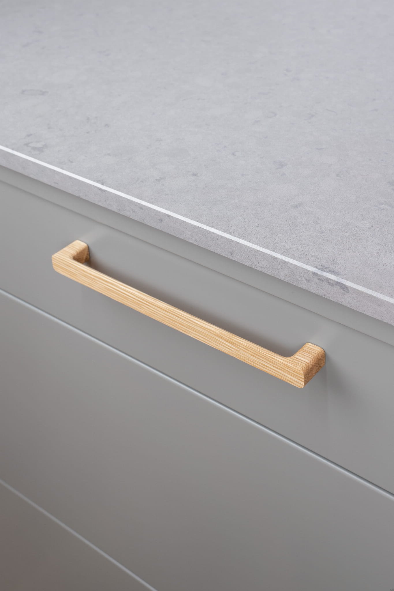 373286--Uchwyt-meblowy-podłużny-Sans-224-Drewniany-Dębowy-Beslag-Design-Skandynawskie-Uchwyty_3