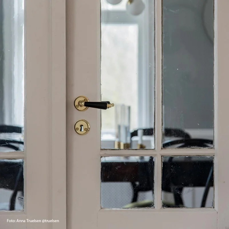 750020-41--Klamka-do-drzwi-Balder-Mosiężna-z-Czarnym-Standard-skandynawski-Beslag-Design-Skandynawskie-Uchwyty_4