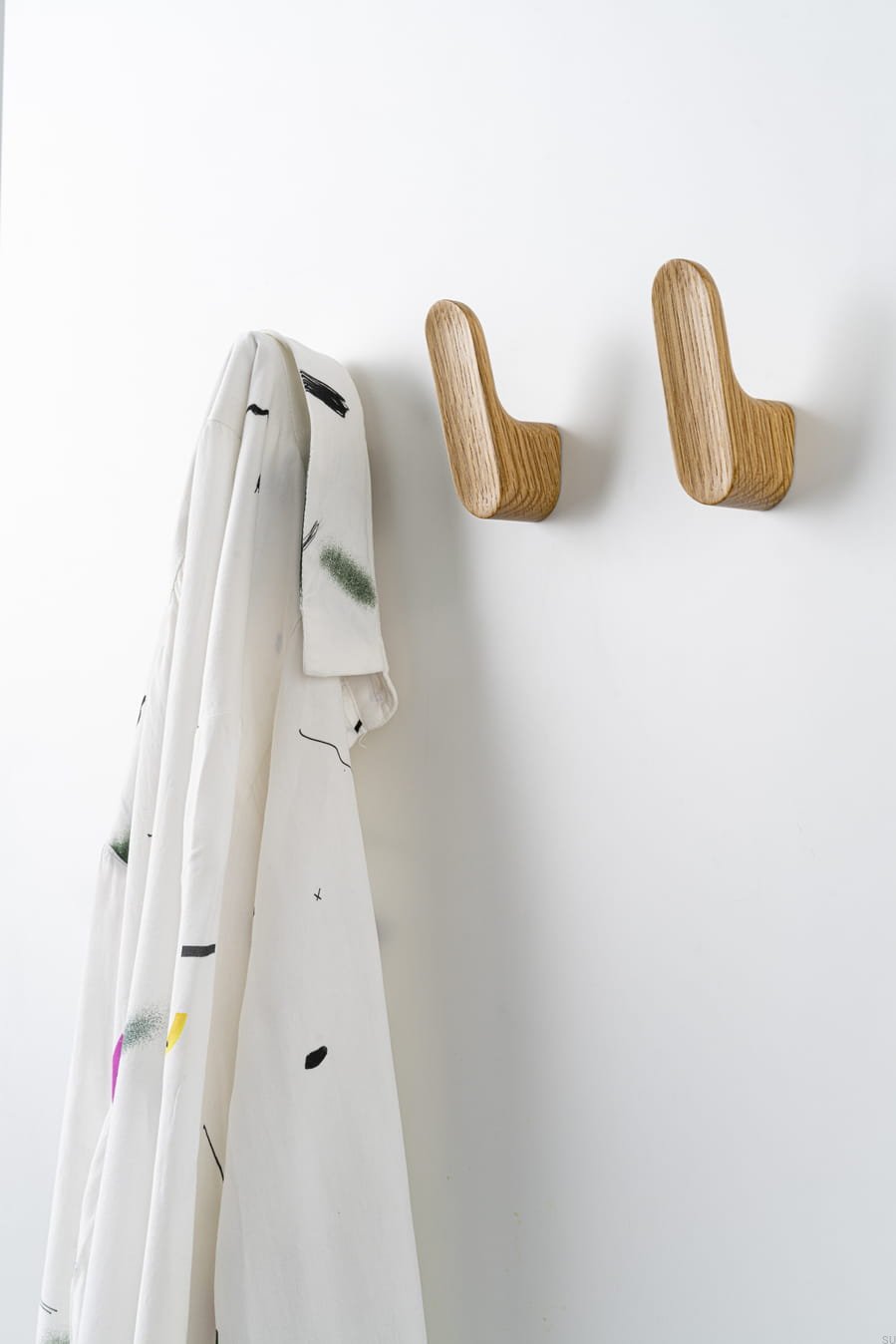 7018028W16--Wieszak-ścienny-Luv-Drewniany-Dębowy-Viefe-Skandynawskie-Uchwyty_2