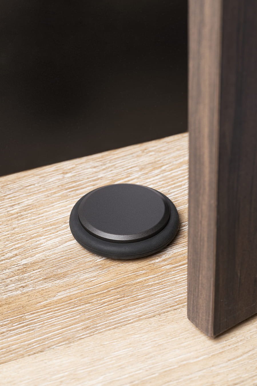 8007068LM27--Stopka-Stoper-do-drzwi-podłogowy-Low-68-Szary-Viefe-Skandynawskie-Uchwyty_2