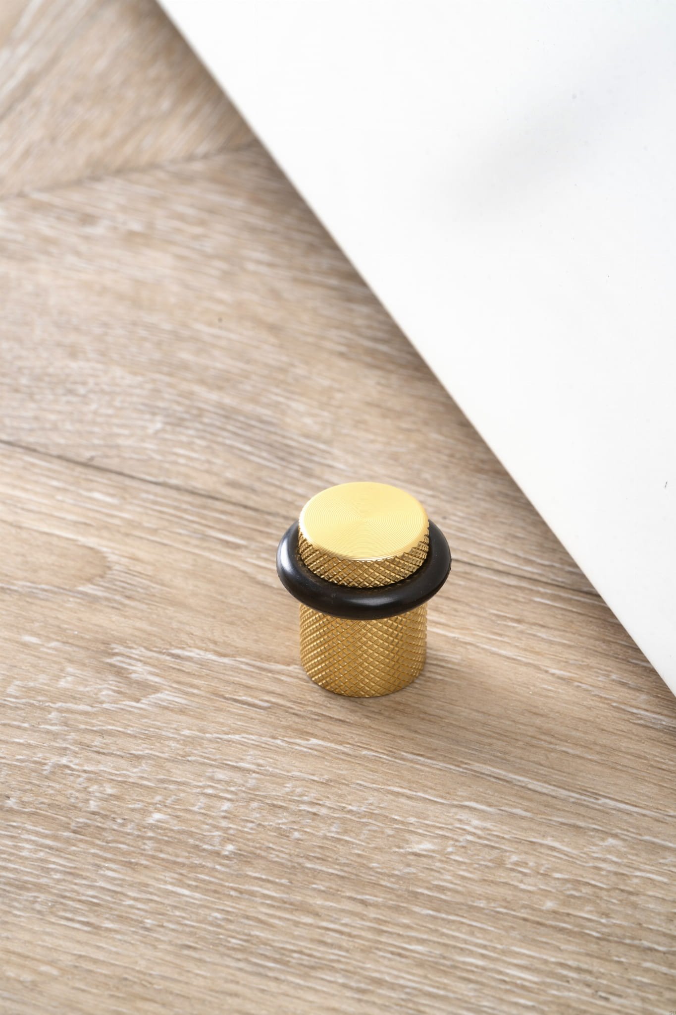 8009027L291--Stopka-Stoper-do-drzwi-podłogowy-Graf-Złoty-Szczotkowany-Viefe-Skandynawskie-Uchwyty_2