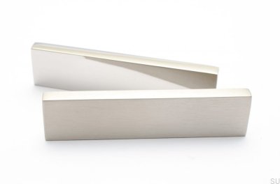 Мебельная ручка Clean Cut 64 из стали, матовой серебристого цвета