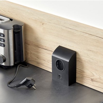 Один USB-разъем Mini Born Matte Black