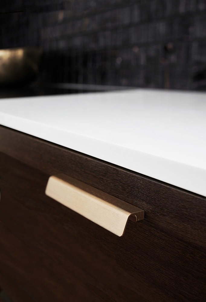 Ukazanie produktu na meblu