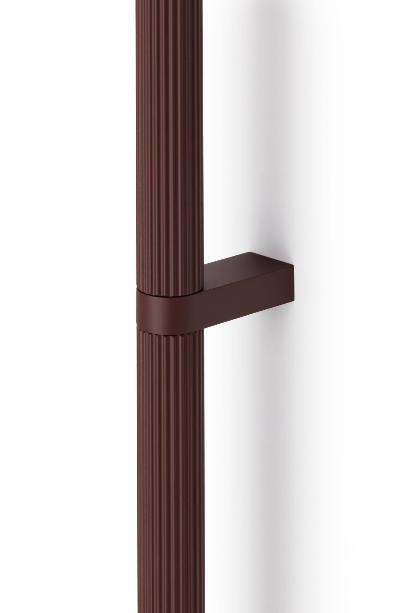 0655960LM72--Uchwyt-meblowy-podłużny-Riss-Big-960-Aluminiowy-Czerwony-Viefe-Skandynawskie-Uchwyty_3