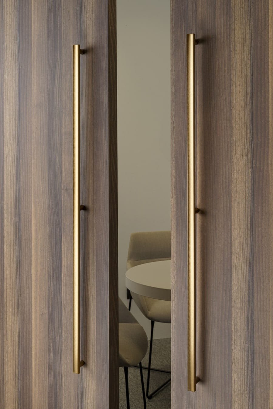 _Viefe_0662_MOON_A1 (1)-min.jpg