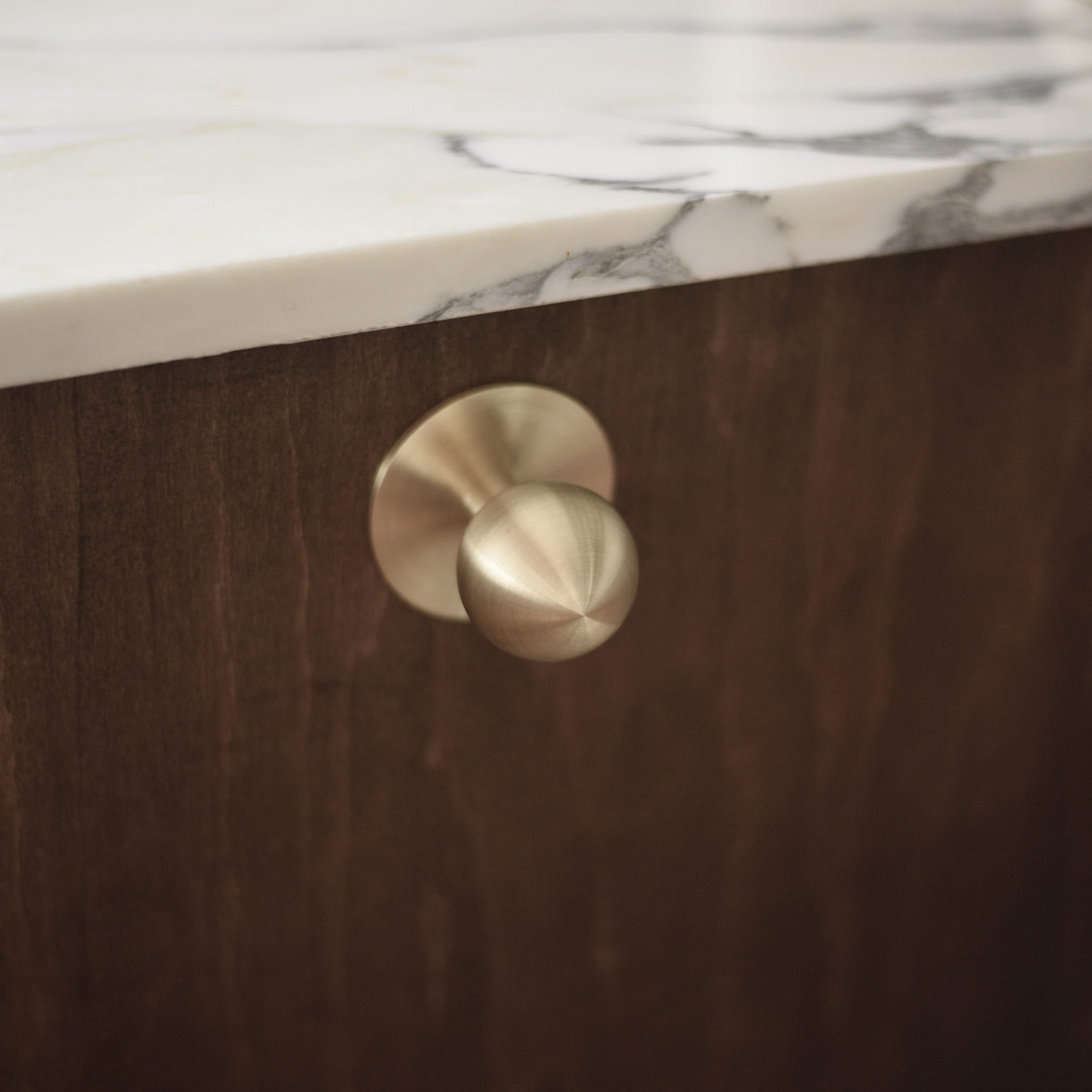 m_155-m--Gałka-meblowa-30-Mosiężna-Nielakierowana-Szczotkowana-Marbelo-Skandynawskie-Uchwyty_2