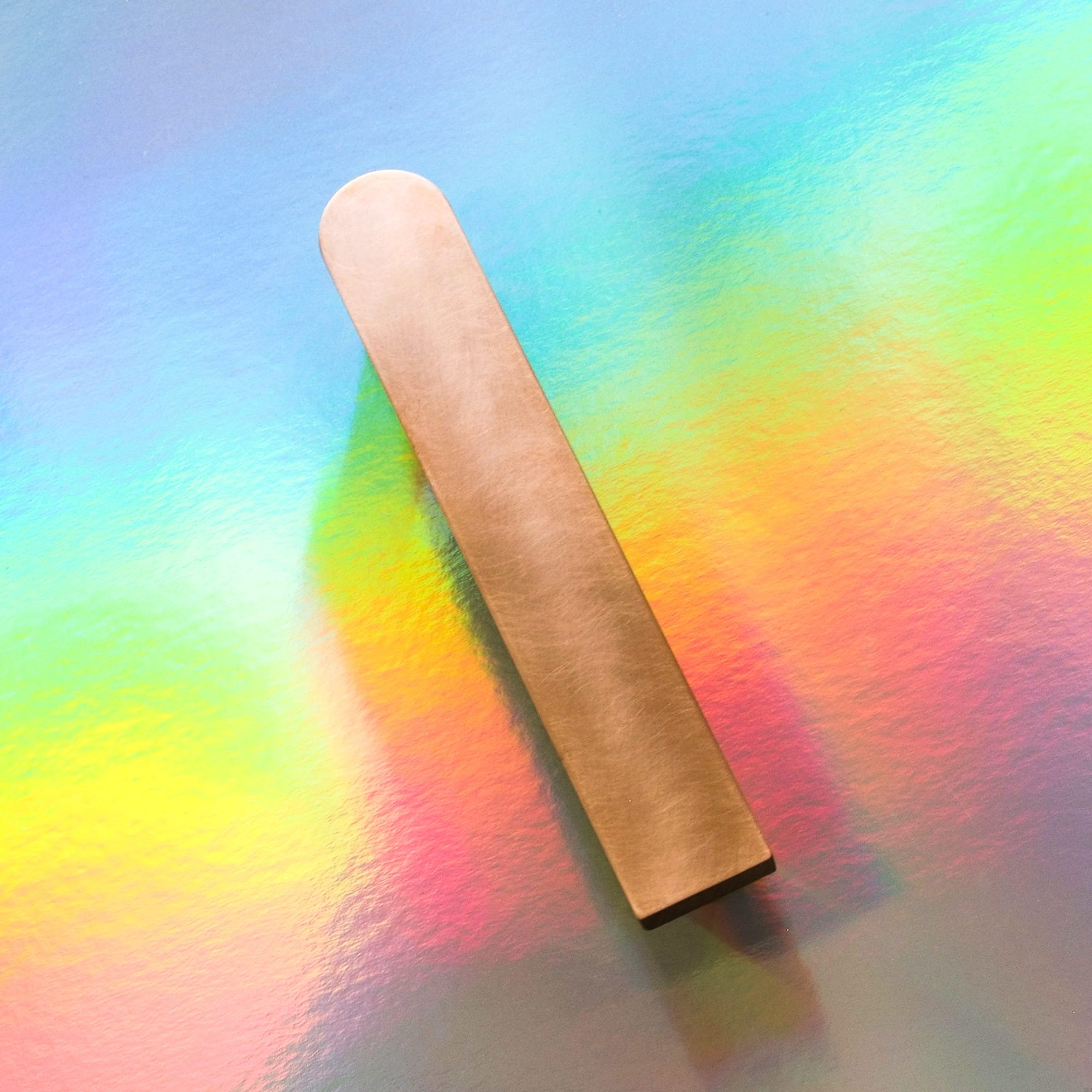 M_4-0-0-2--Uchwyt-Meblowy-Podłużny-Copper-Half-Round-Drewniany-Dębowy-z-Miedzią-Szczotkowaną-Nielakierowaną-Dot-Manufacture-Skandynawskie-Uchwyty_2