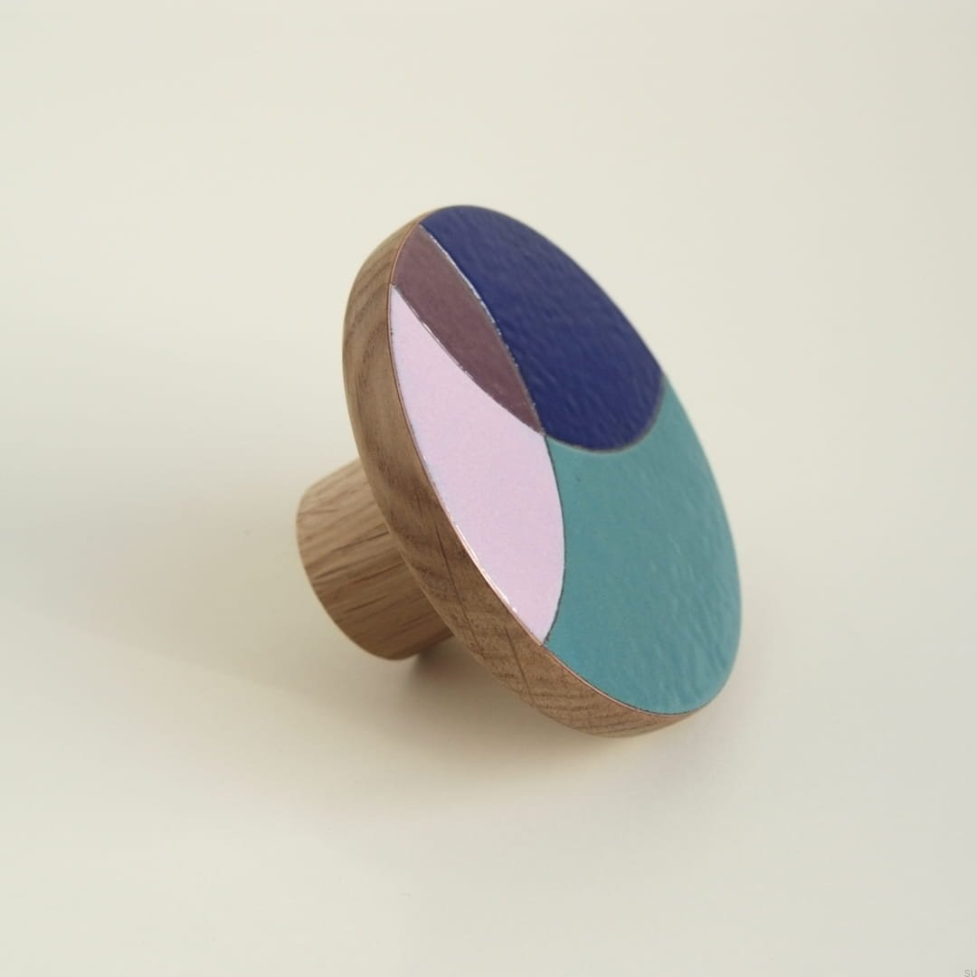 E_61-0-0-2--Wieszak-Ścienny-Eclipse-80-Drewniany-Emaliowany-Kolorowy-Wzór-3-Dot-Manufacture-Skandynawskie-Uchwyty_3