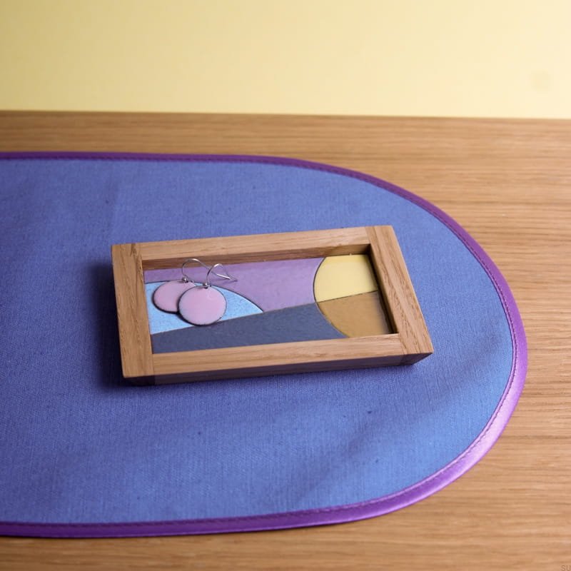 E_69-0-0-2--Tacka-na-biżuterię-Scene-Abstract-with-Yellow-Drewniana-Emaliowana-Dot-Manufacture-Skandynawskie-Uchwyty_3