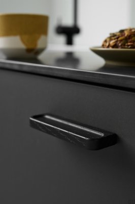 Ручка мебельная продолговатая Plank 96 Деревянный Дуб Черный