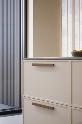 Ручка мебельная удлиненная Shelter 32 Деревянный Орех