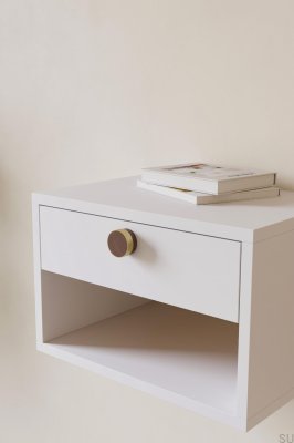 Деревянная мебельная ручка Radio 49 из орехового дерева с матовым золотом