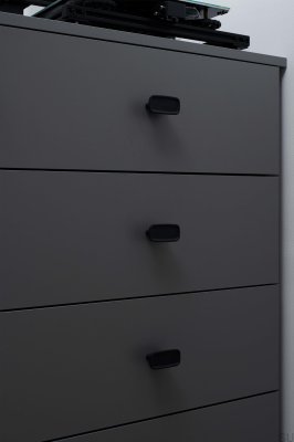 Ручка мебельная Ink 32 из чугуна, матово-черная