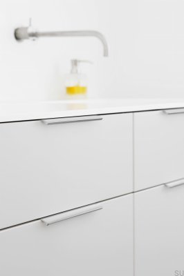 Ручка для мебели Edge Straight 350 из алюминия и хрома