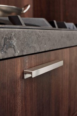 Ручка мебельная продолговатая Station 320 Aluminium Silver