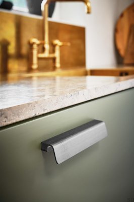 Мебельная ручка Fringe 160 продольная, матовый алюминий антрацит