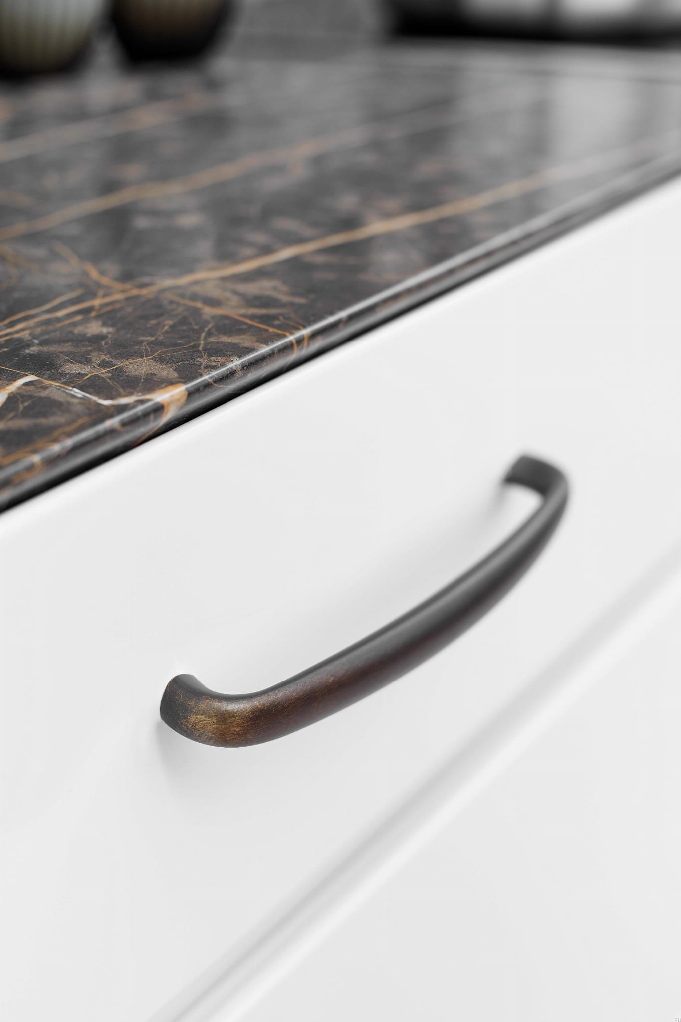 ade8f963698c89a83205888787b8be1b