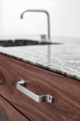 Rio 128 Металлическая серебристая удлиненная мебельная ручка