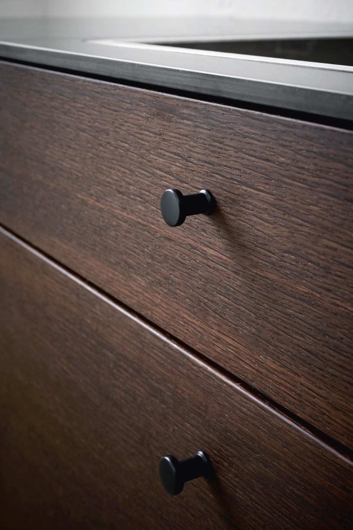 549820018-99--Gałka-meblowa-Gate-18,2-Metalowa-Czarna-Matowa-Furnipart-Skandynawskie-Uchwyty_2