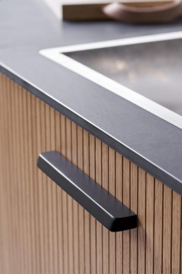 Ручка мебельная продолговатая Guild 160, Металл Matte Black