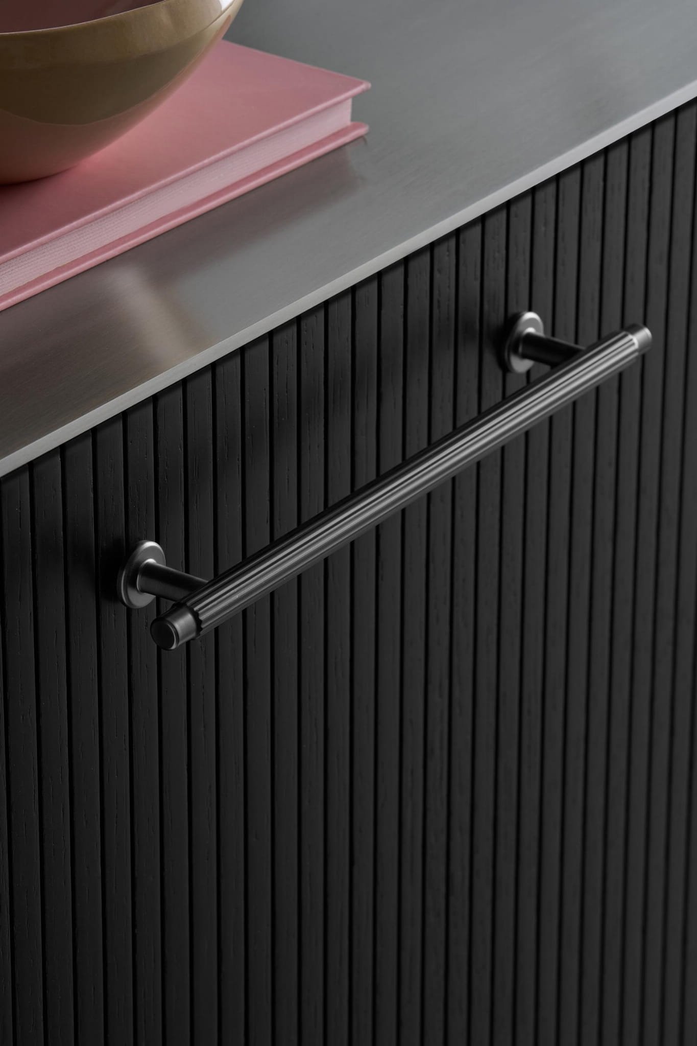 553020192-74--Uchwyt-meblowy-podłużny-Villa-192-Metalowy-Gun-Metal-Skandynawskie-Uchwyty_2