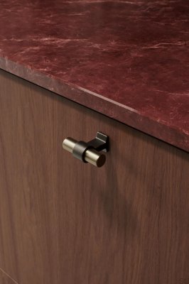 Ручка для мебели T-Bar Bond 50 из матового золотого алюминия с античной бронзой