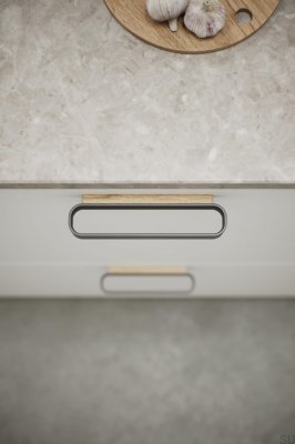 Ручка мебельная продолговатая Race 96, дуб с черным матовым покрытием