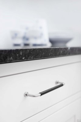 Мебельная ручка Lounge 160 из стали, сатинированное серебро, с черной кожей