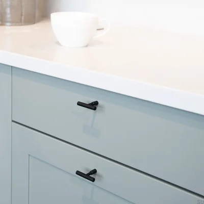 Мебельная ручка T-Bar Spira, матовая черная сталь